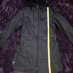 Cole Haan Black Trench Coat with Hood and Water-Resistant Fabric